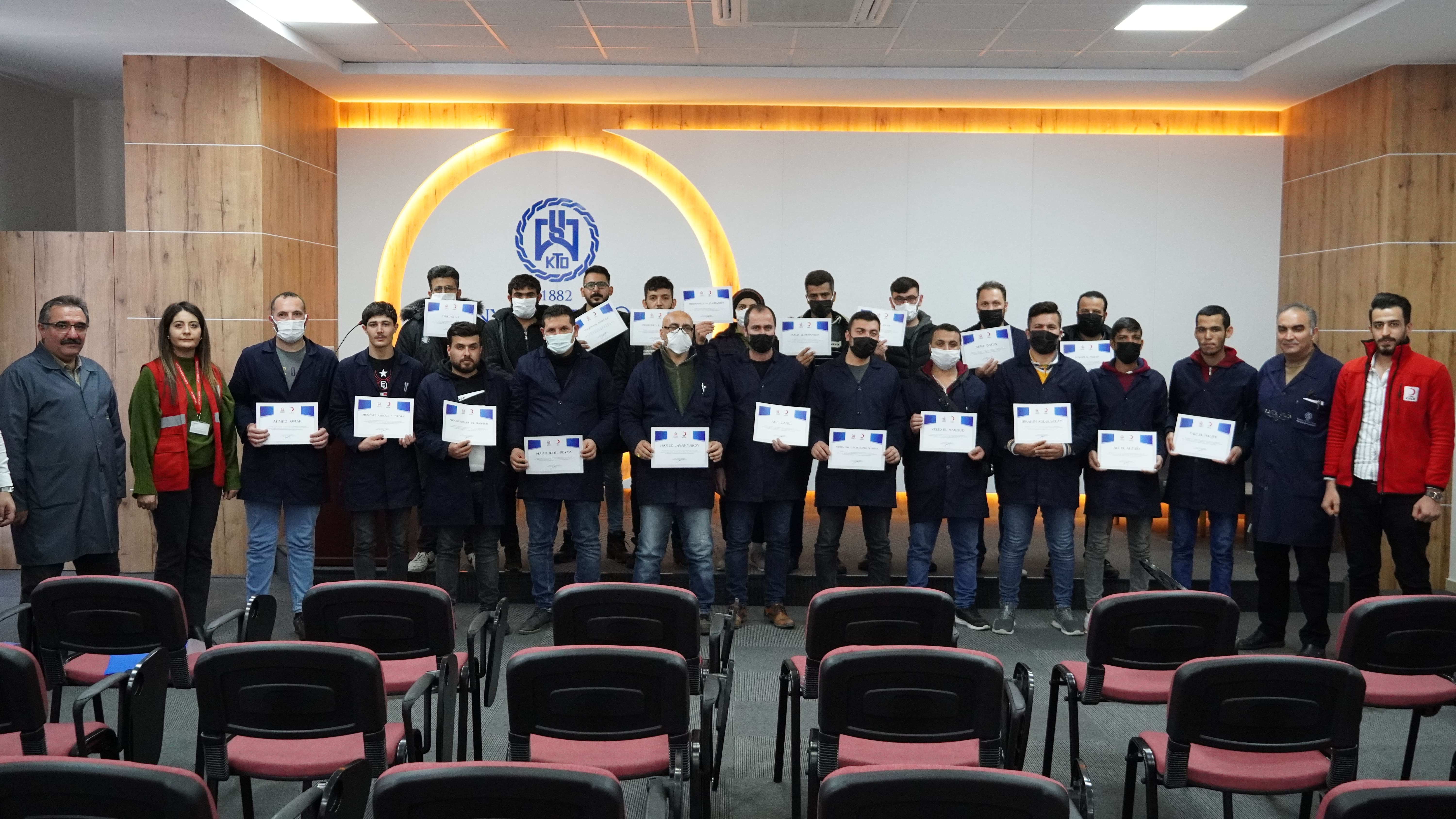 Mesleki Eğitim Merkezi Kursiyerleri Sertifikalarını Aldılar