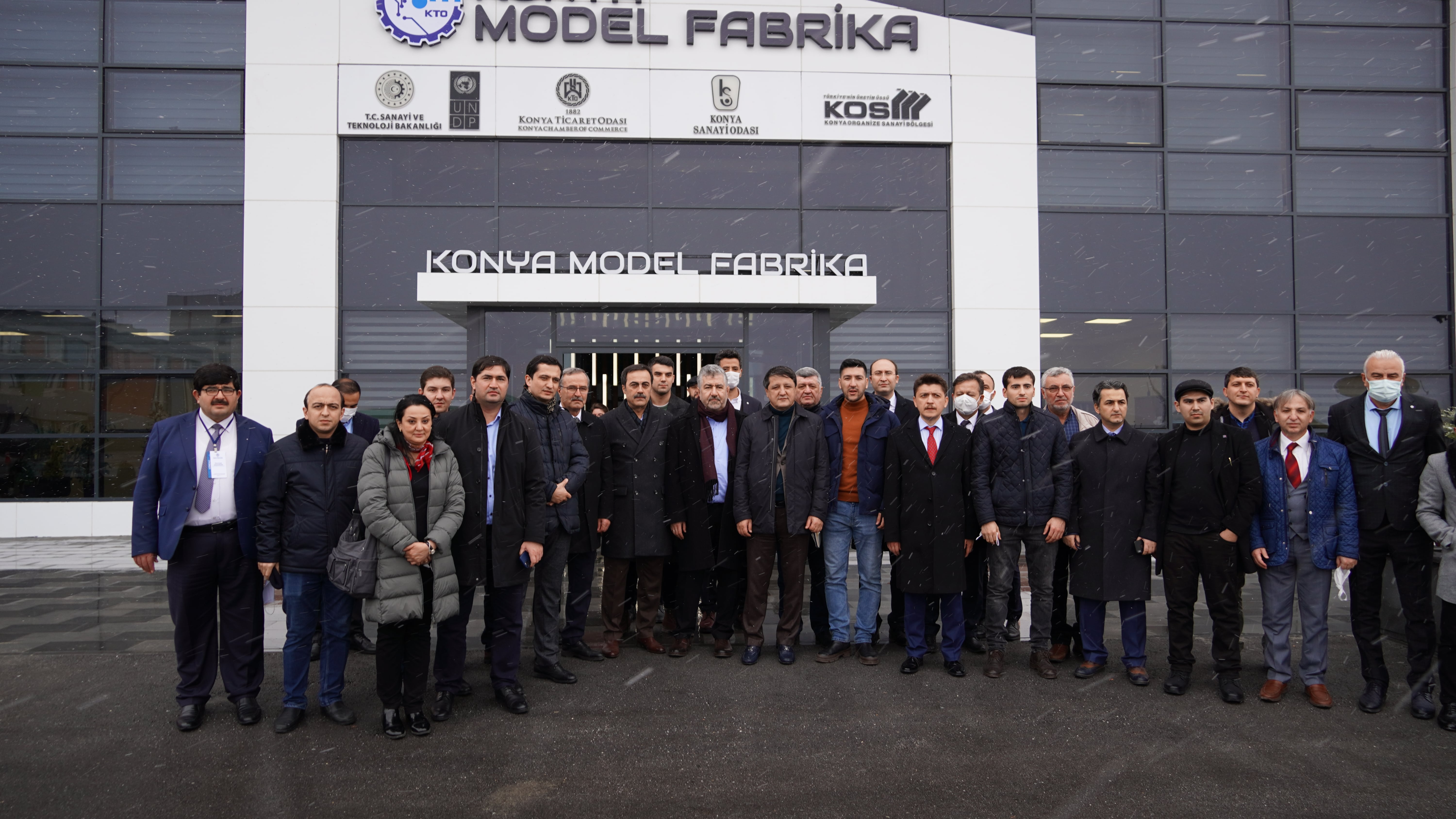 Tacikistan Sanayi ve Yeni Teknolojiler Bakanı Sherali Kabir KTOTEK’i Ziyaret Etti